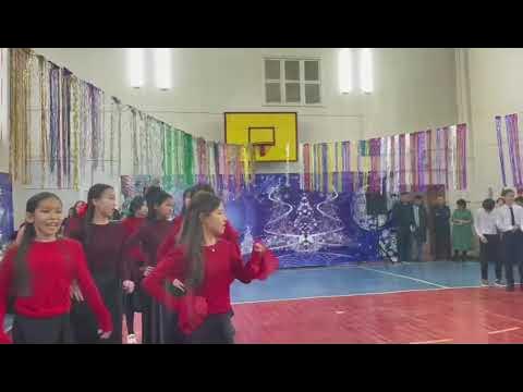 Пикап-артистер бильярд үстелінде трахает (порно онлайн) Күйеуі жүкті әйелін трафиктендіргісі келеді (Русский порно)