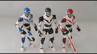 Celebrity Voltron Legendary Defender Paladin Figures Review Wealth