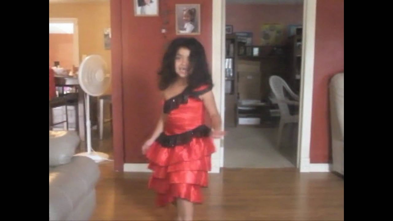 WEPA! little girl dancing salsa! YouTube