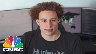 Man Who Stopped Massive Wannacry Cyberattack Arrested For Allegedly Making Banking Virus | CNBC