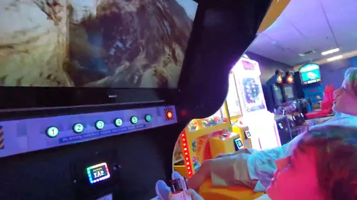 Mack & E-Monkey on a virtual rollercoaster
