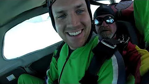 Brandon Riddle Skydiving