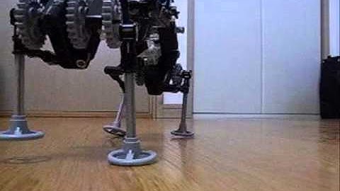 Lego Technic R 4 legs Walking Robot 1
