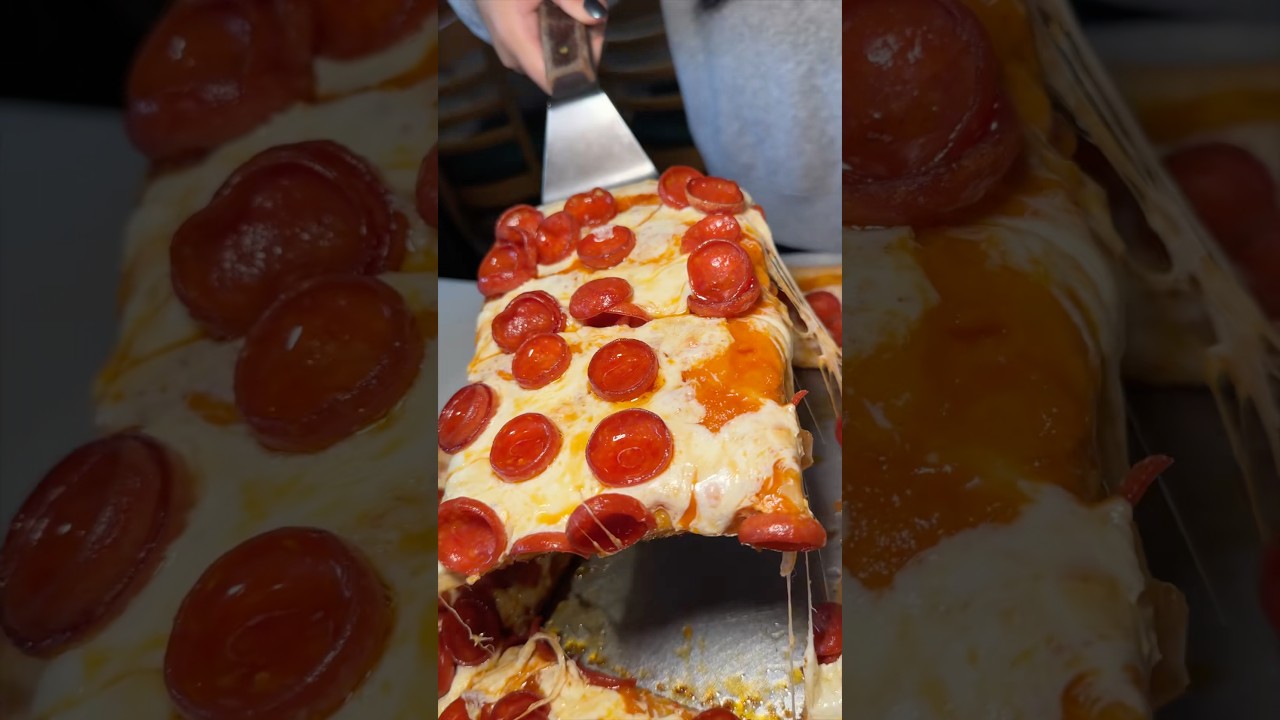 The PIZZA & ITALIAN FOOD from Donato's in Woodside, Queens NYC are 🔥🔥! Who’s hungry? #DEVOURPOWER