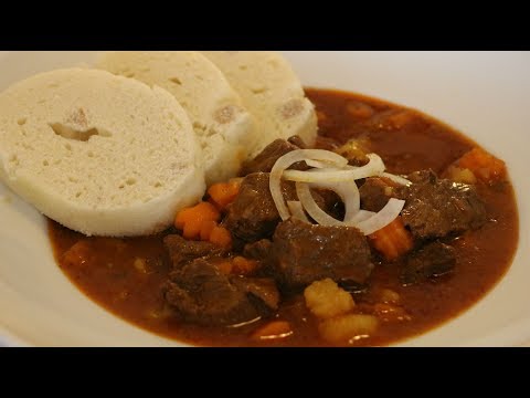 Video: Cách Nấu Món Goulash Segedin Kiểu Hungary