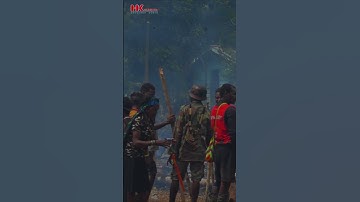 cara berexpresi mereka pas kegiatan besar bakar batu orang papua  #timika #timikapapua #papua