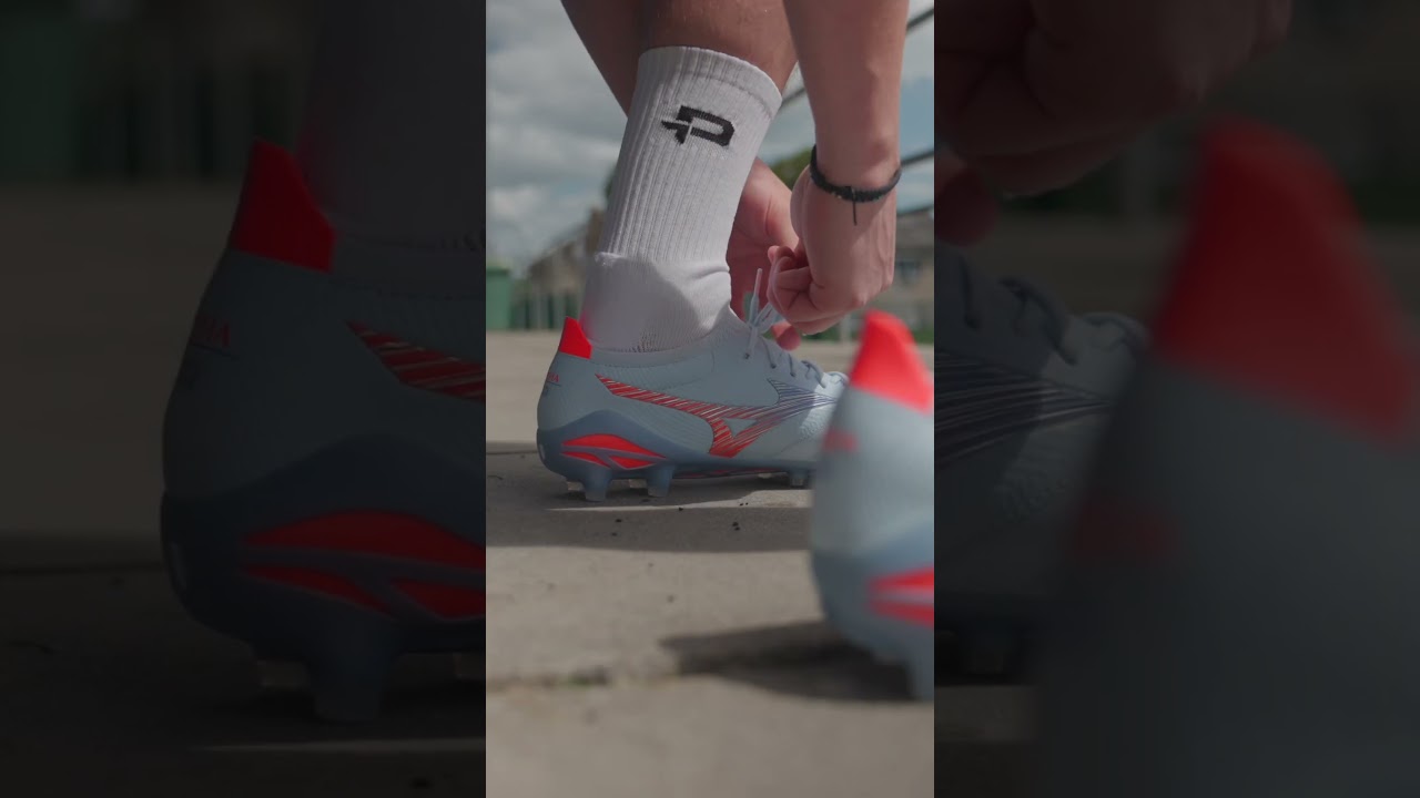 Most COMFORTABLE Speed Boot? 👀⚡️ Mizuno Morelia Neo V Beta #shorts #mizuno #footballboots