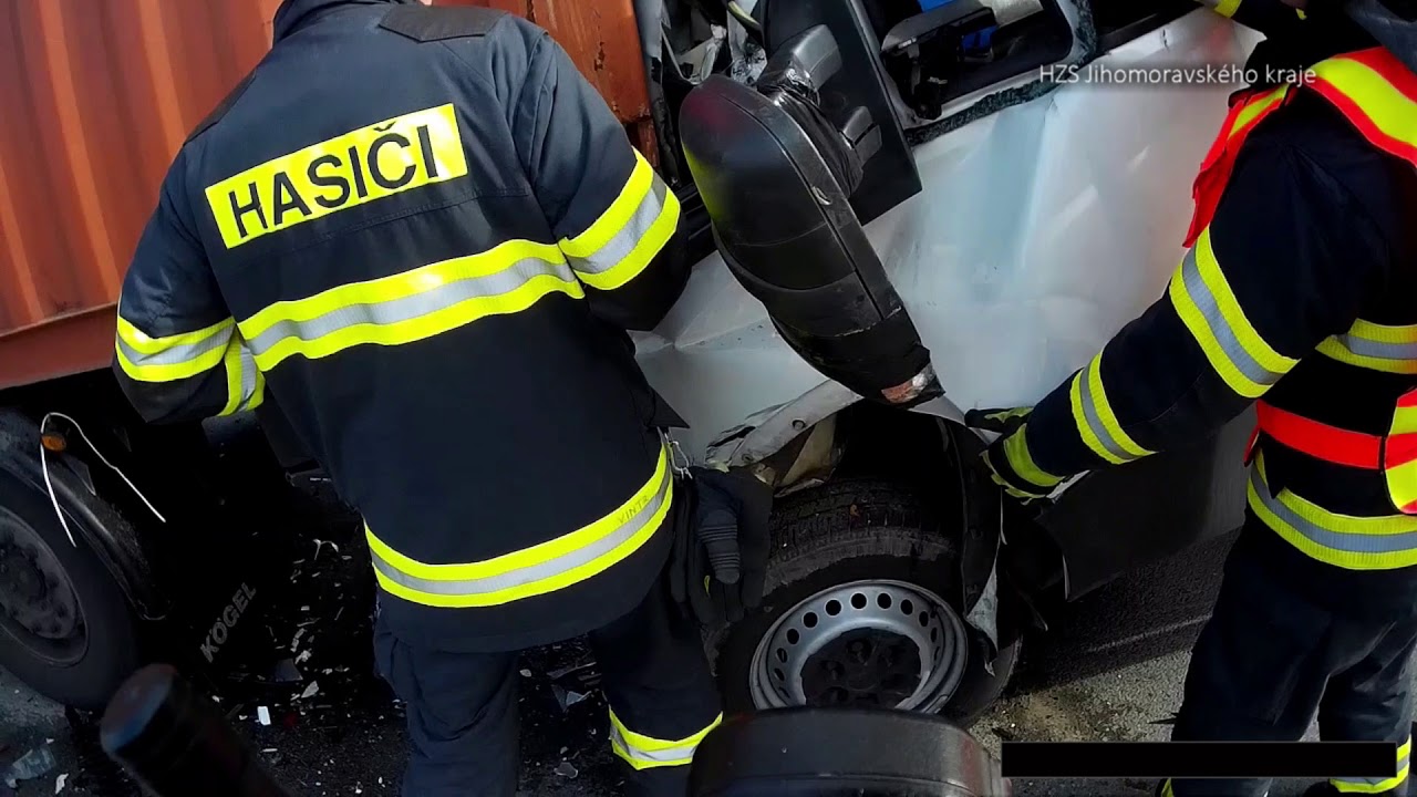 Dopravní nehoda s vyproštěním, 29. 10. 2019