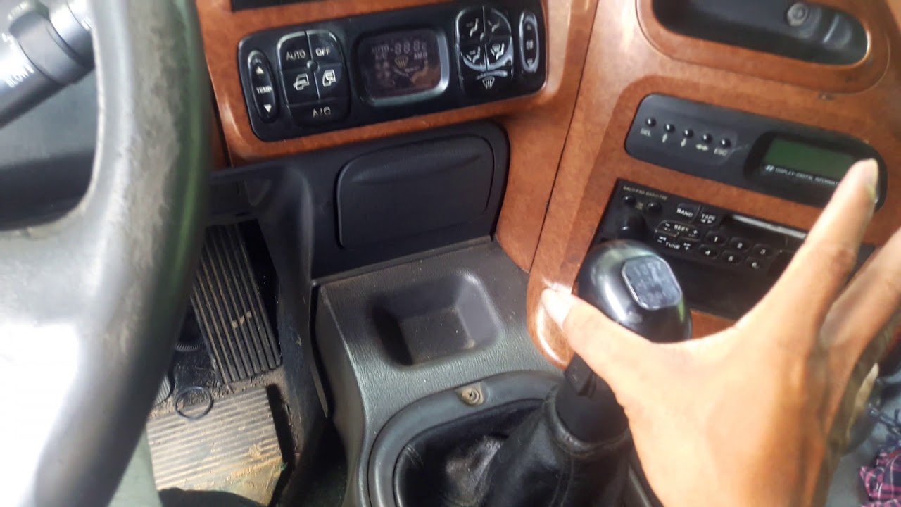 HYUNDAI 19.ton Truck / ព្រៃវែង