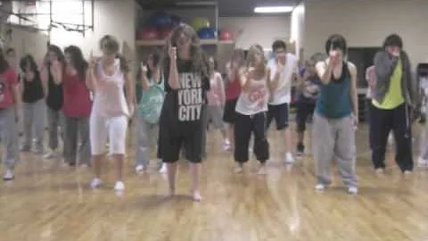 Candice Simpson's Class at "L'Union Fait La Force"...