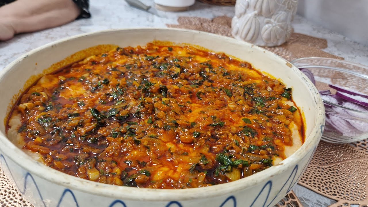 Fasole Bătută Tradițională ca la Bunica – Rețetă  cu Ceapă Călită