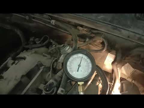 Audi A6 2.0 TURBO FSI.  Измеряем давление масла механическим манометром.