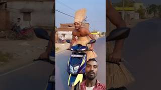 कैसा लगा मेरा🤣🤣 costume #funny #realfools#surajroxfunnyvibeo #vikram #prank #rodprank #art