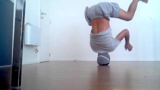 Head spin freez and footwork final freez hahaha