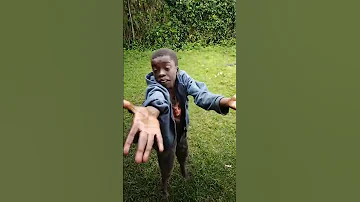 AMENICHEKESHA SANA HUYU MJUKUU WANGU SIJUI ANAPATIKANA WAPI 