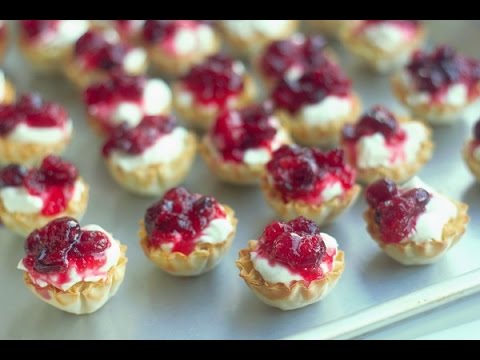 Mini No-Bake Cranberry Cheesecake Tarts