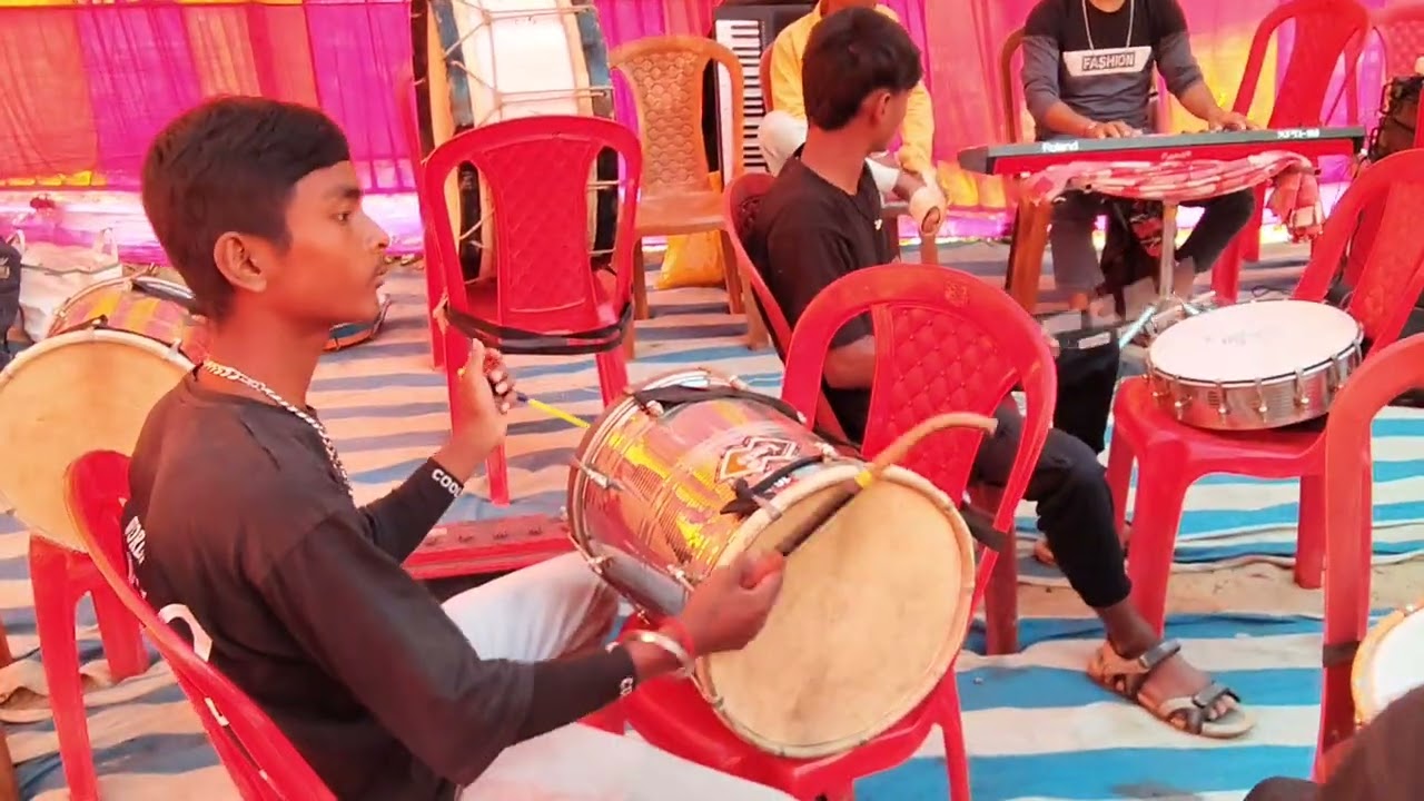 ঈশা নুপর ব্যান্ড পার্টি নারায়ণপুর গঙ্গারামপুর M 7584914111/9933171518