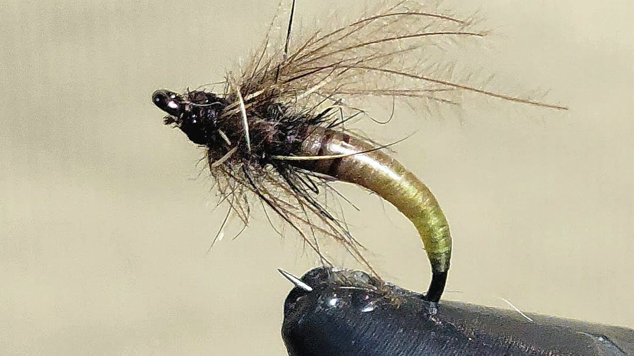 Montage de mouches : nymphe émergente 
