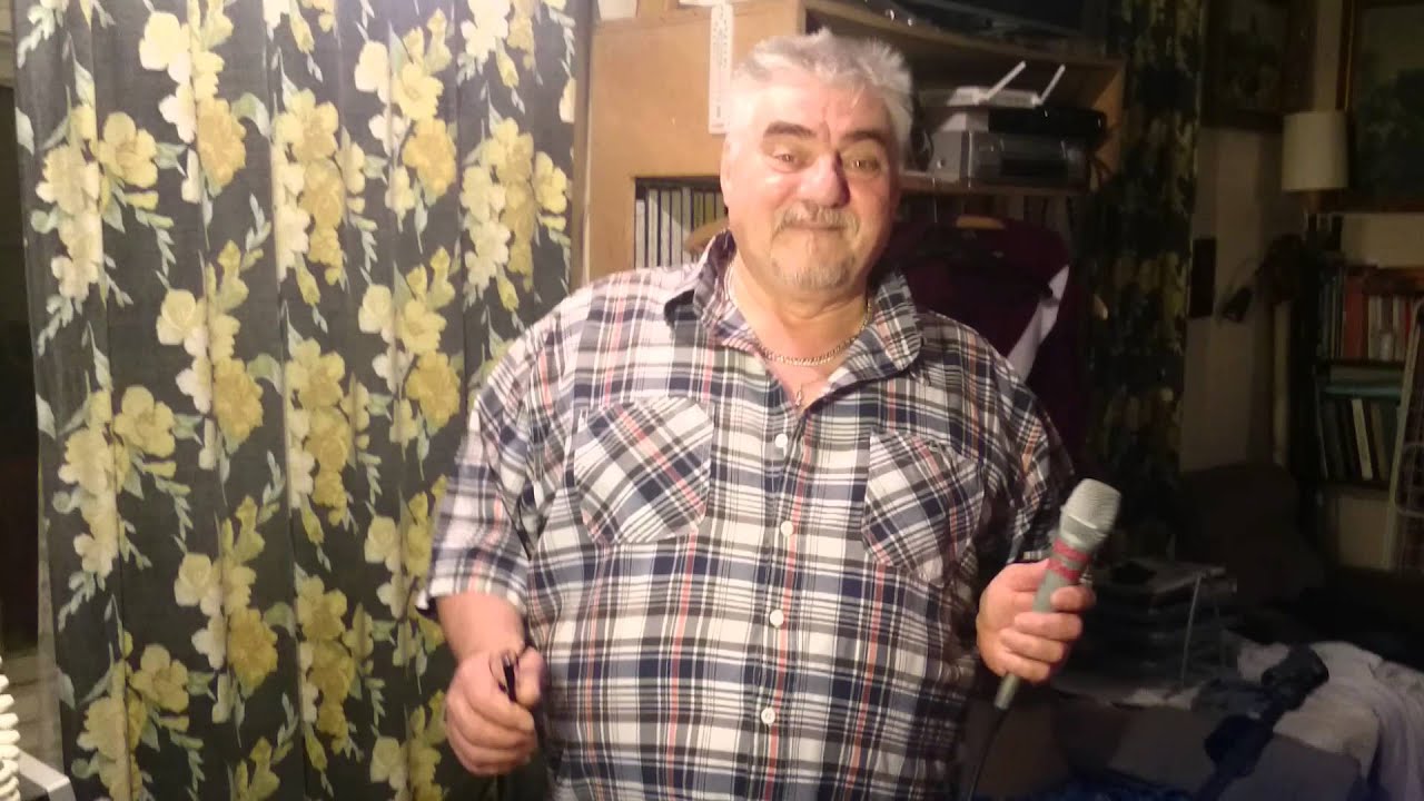 Meg A Nézését Meg A Járását