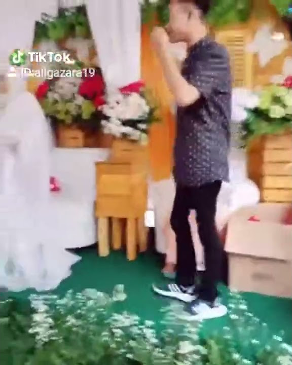 Harusnya aku yang disana