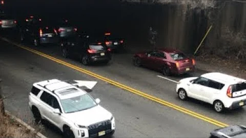 TRAFFIC GOES WILD!!  #live #traffic