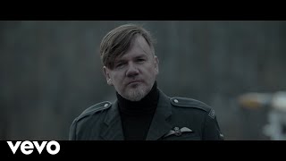 Video thumbnail of "Michal Hrůza - Nad světem (Nezapomínej) videoklip z filmu NARUŠITEL"