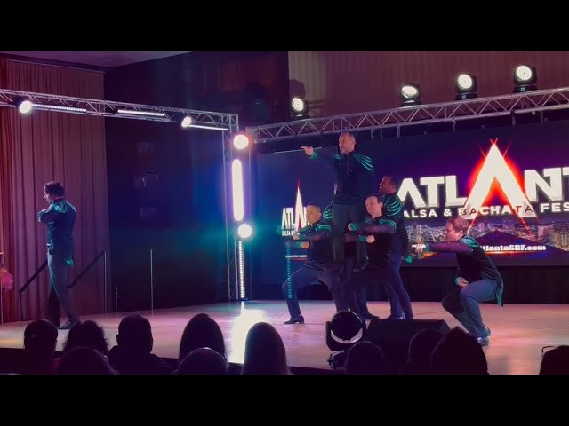 Southern Gentlemen performance at Atlanta Salsa Bachata Festival 2023

Dancers:
Rachel Lewis (Guest Model)
Kyle DePew, O