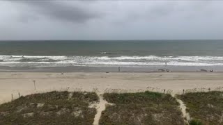 Carolinas brace for storm surge as Isaias nears