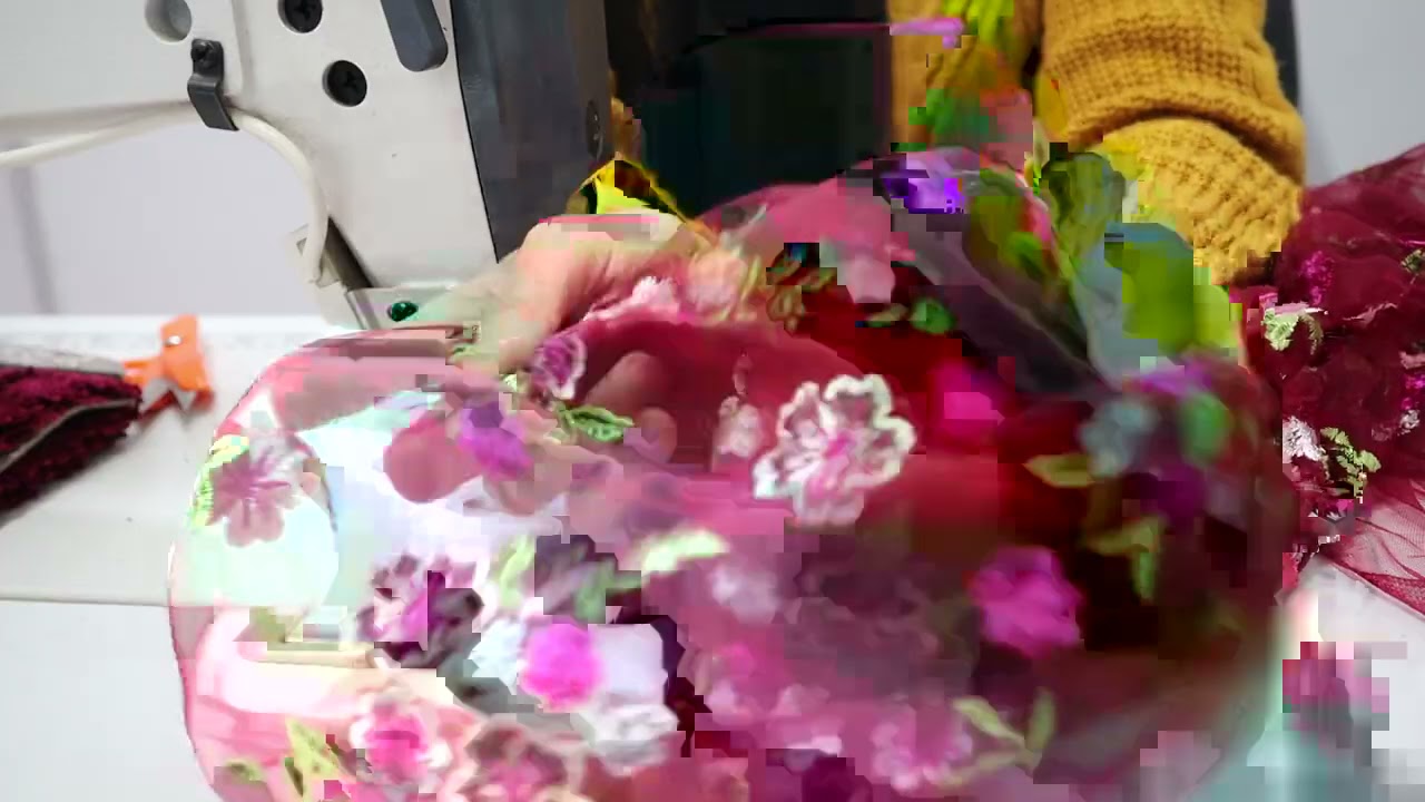 احتراف تقفيل التول المطرز على الملاية