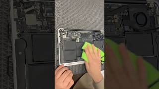 💧 Revive Your MacBook: DIY Water Damage Fix! 🛠️ #macbook #waterdamage #macbookcleaning