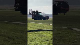 #shorts  Fendt 826 Vario fertilizing the grass | spreading manure | #tractor #farming #tractorvideo