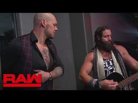 Elias performs a lullaby for Baron Corbin: Raw, Oct. 29, 2018