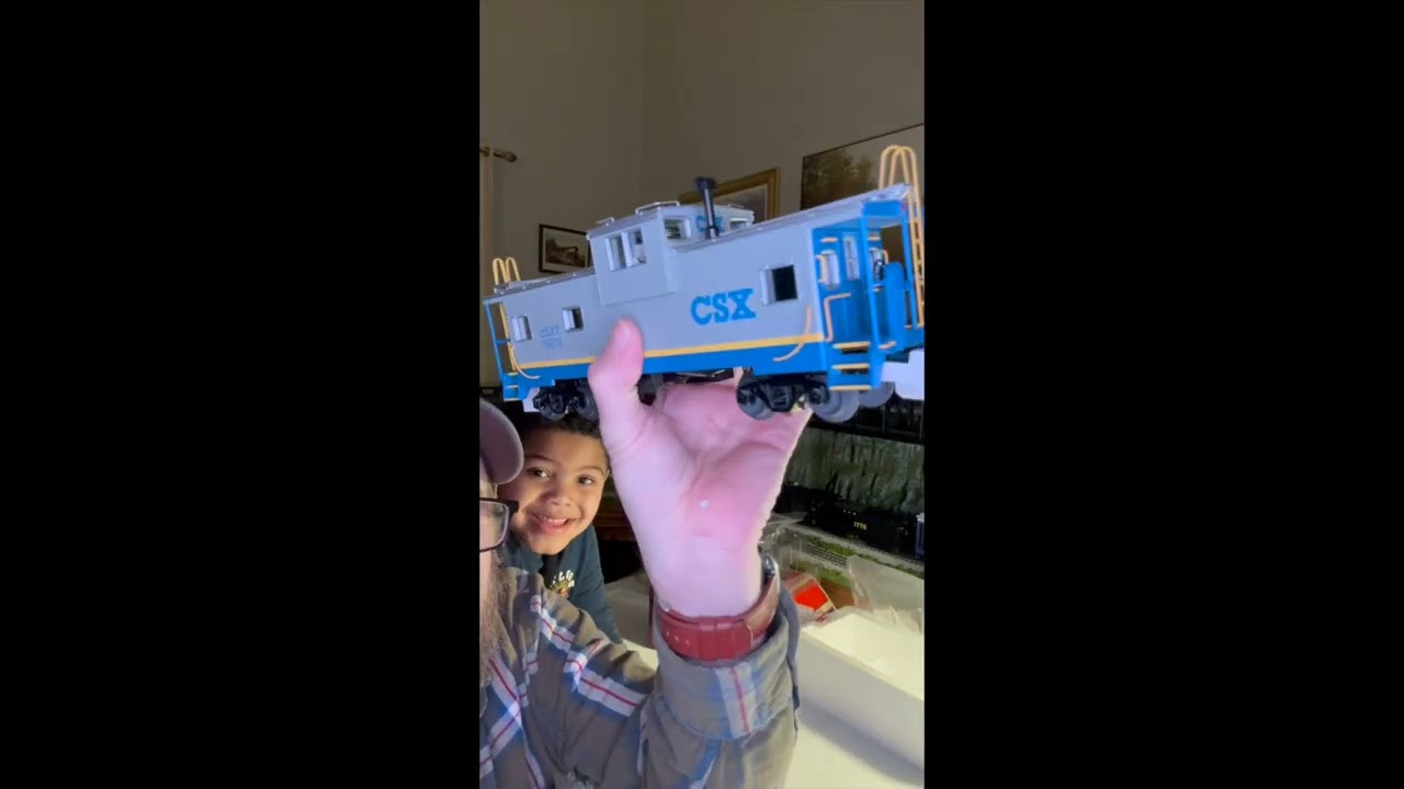 ￼Lionel o gauge track cleaning car and more. 