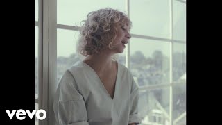 Vignette de la vidéo "Jacqueline Govaert - Old Records (Official Video)"