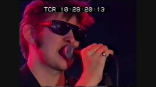 We Gotta Get Out Of This Place - Shane MacGowan &amp; Los Lobos