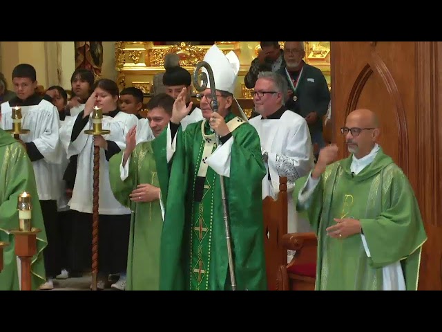 San Fernando Cathedral

To Donate please visit sfcathedral.org/donate