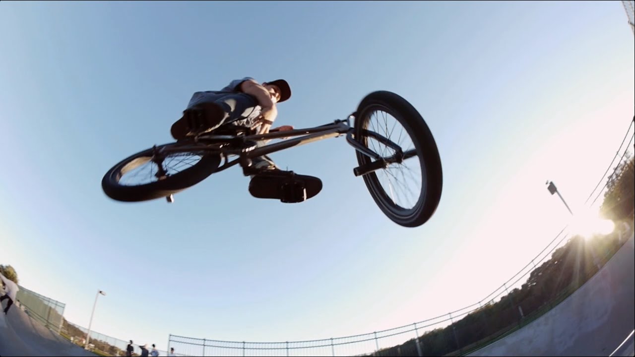 Concrete Bike Life:Dean Harrison - YouTube