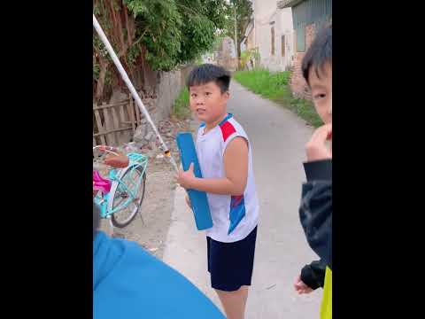 Lại Trốn Học