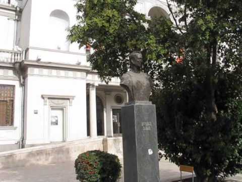 Monument to Polikarp Kakabadze - პოლიკარპე კაკაბაძის ბიუსტი