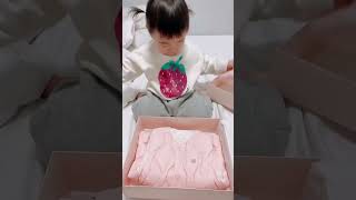[22개월 아기] 예쁜 옷 선물 받은 다엘이💕