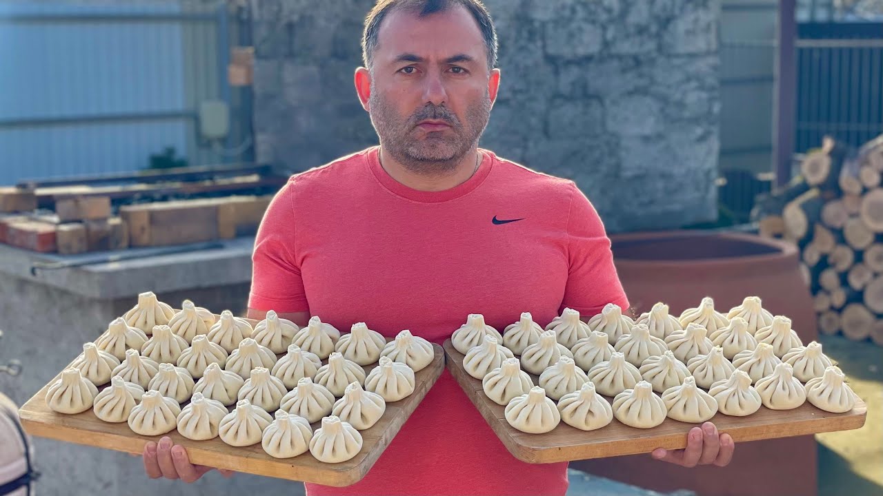 HOMEMADE TRADITIONAL CAUCASUS KHINKALI.