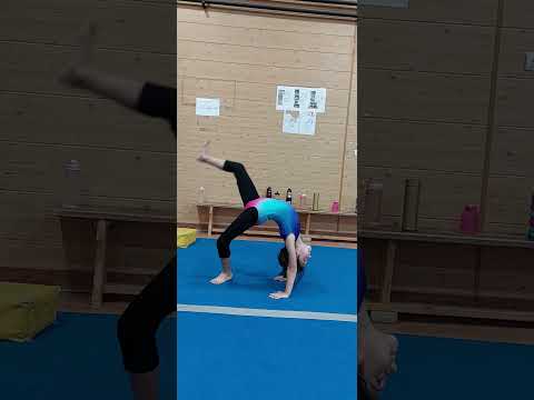 آکادمی ژیمناستیک رها منطقه یک ژیمناستیک کودکان