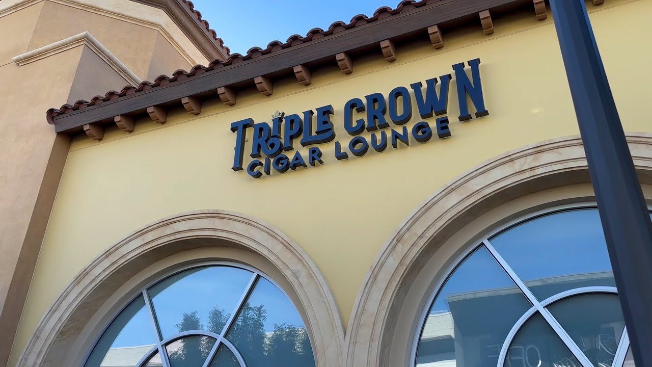 Экскурсия в сигарный салон и хьюмидор Triple Crown в Лас-Вегасе, штат Невада.