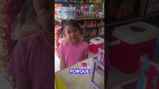 intercambiando chistes por paletas ! 😹