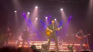 Chris Young Looking For You at Billy Bob’s Texas 3.25.23