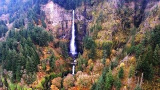 MULTNOMAH FALLS DRONE VIDEO in 4K
The waterfall formed as a result of the Missoula Flood.
542 foot drop.
Beautiful scenery.
DJI Phantom 4 settings:
4K
30fps
ND04 Filter
DroneOne Media Instagram:
www.instagram.com/droneonemedia
DroneOne Media Facebook:
www.facebook.com/droneonemedia
Stay tuned for more videos... CHEERS! 🍻 MULTNOMAH FALLS DRONE VIDEO in 4K