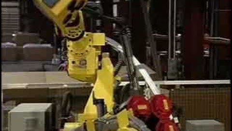 CogniTens OptiCell - Dual Robot Configuration for Automotive