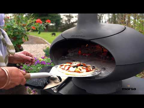 Heirloom Tomato Pizza - Outdoor Summer Cooking with Jenny & Mors