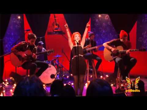 Paramore (+) Misery Business (Live MTV Unplugged)