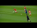 You've probably never noticed that Messi does THIS